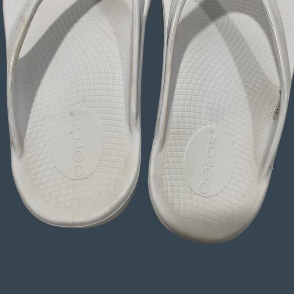 Oofos Ooriginal Thong Sandals Womens Size W7 EU 38 White Recovery Flip Flops - Picture 7 of 7